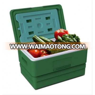 Plastic cooler box